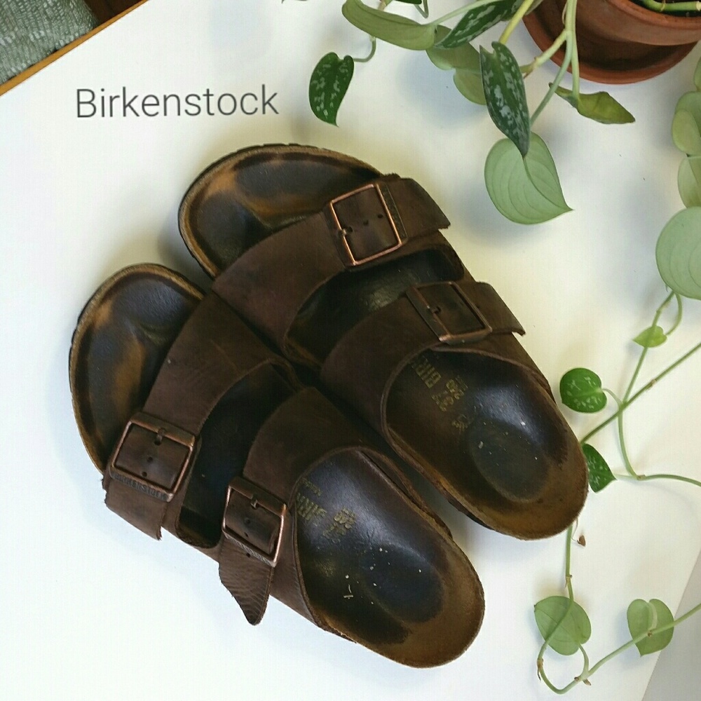 Birkenstock Arizona sandals, brown leather, sz 37